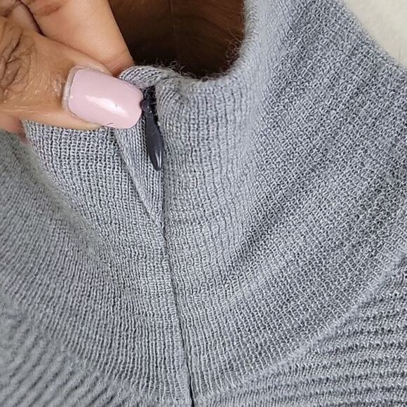 Bjorn Daehlie Womens Half Zip Thermal Sweatshirt size S Grey Wool Blend - Picture 13 of 13